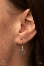 Load image into Gallery viewer, Paparazzi Dainty Desire - Silver