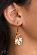 Load image into Gallery viewer, Paparazzi Show-Stopping Shimmer - Gold