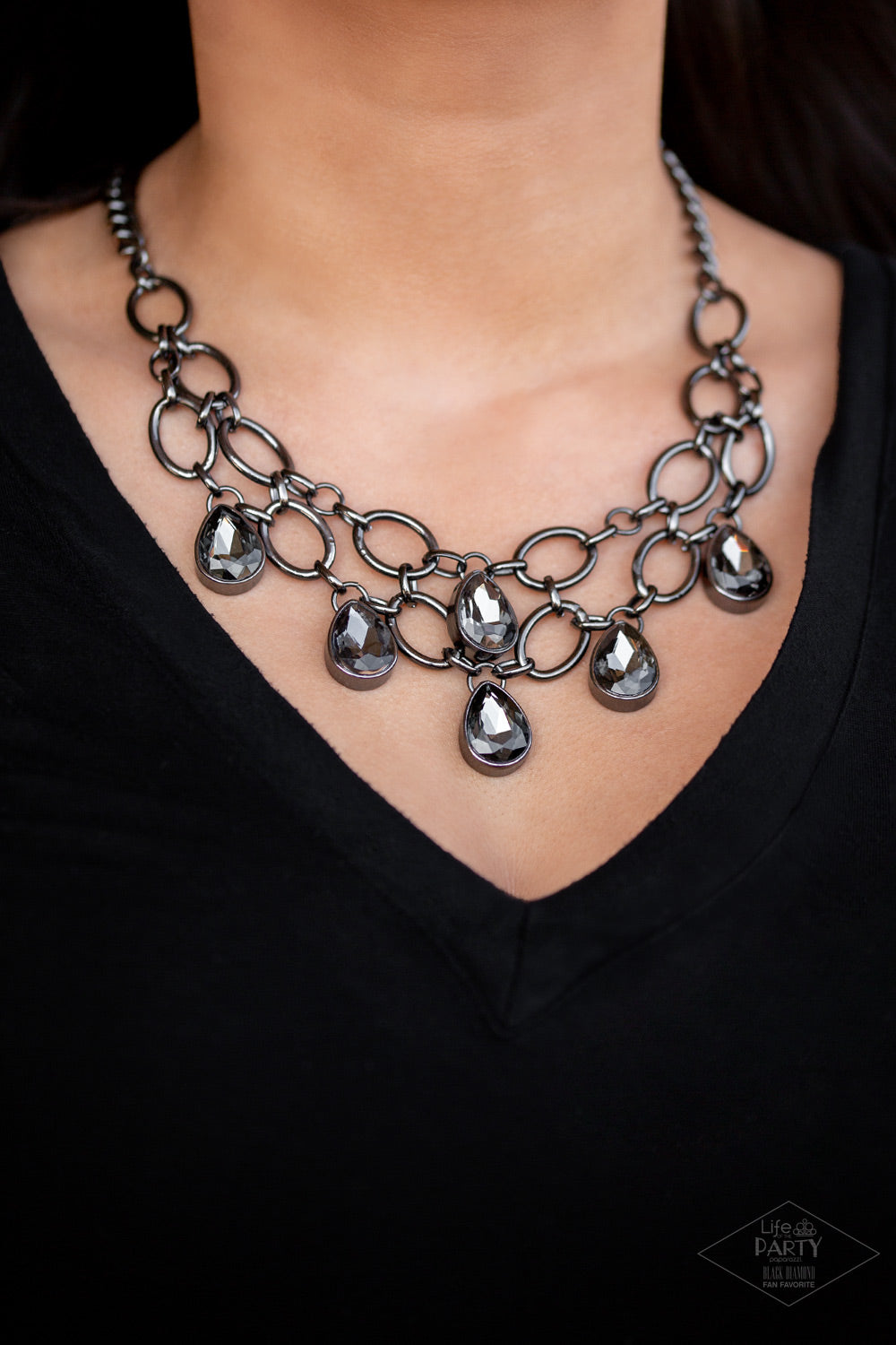 Paparazzi Show-Stopping Shimmer - Black Necklace