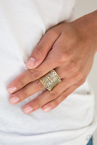Paparazzi Villa Vibe - Brass Ring