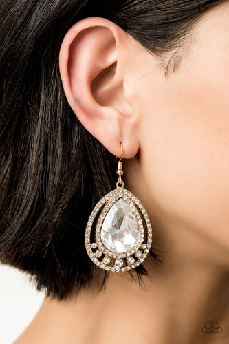 Paparazzi - All Rise For Her Majesty Gold Earrings
