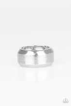 Load image into Gallery viewer, Checkmate men Silver ring