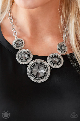 Paparazzi Global Glamour Silver Necklace