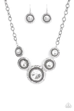 Load image into Gallery viewer, Paparazzi Global Glamour - White