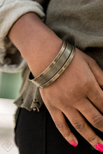 Load image into Gallery viewer, Paparazzi Big Mash Up Brass Bracelet