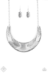 Paparazzi - Geographic Goddess Necklace
