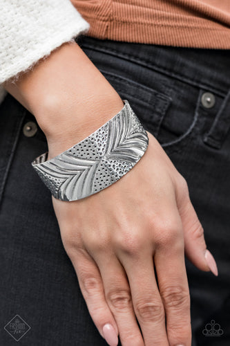 Paparazzi- Geo Guru Bracelet