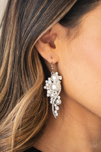 Paparazzi High-End Elegance - White