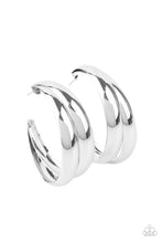 Load image into Gallery viewer, Paparazzi Colossal Curves - Silver