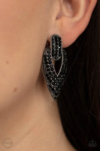 Load image into Gallery viewer, Paparazzi Blinged Out Buckles - Black