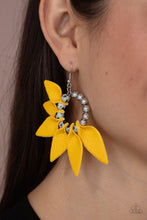 Load image into Gallery viewer, Paparazzi Flower Child Fever - Yellow