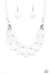 Paparazzi Beach Day Demure - White