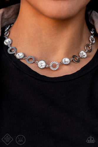 Paparazzi Rhinestone Rollout - White