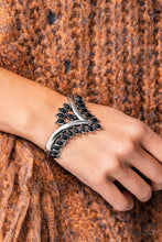 Load image into Gallery viewer, Paparazzi Teton Tiara - Black