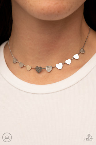 Paparazzi Dainty Desire - Silver