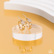 Load image into Gallery viewer, Paparazzi Starfish Showpiece - Gold