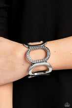 Load image into Gallery viewer, Paparazzi Opulent Ovals - White