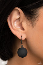 Load image into Gallery viewer, Paparazzi A Warm Welcome - Black